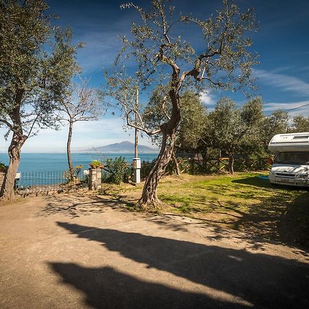 Camping Nube D'Argento Сорренто Экстерьер фото
